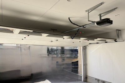 車庫 電動オーバードアシャッター バネ断裂 バネ交換