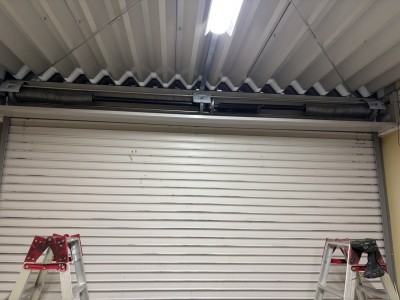 車庫　手動シャッターの電動化　