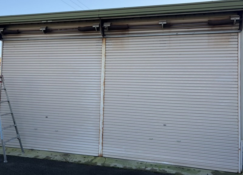 倉庫　手動シャッター　電動化