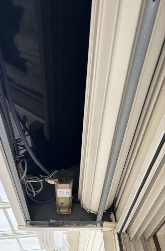 窓　電動シャッター　開閉機交換