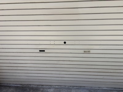 店舗　手動シャッター　内外錠設置