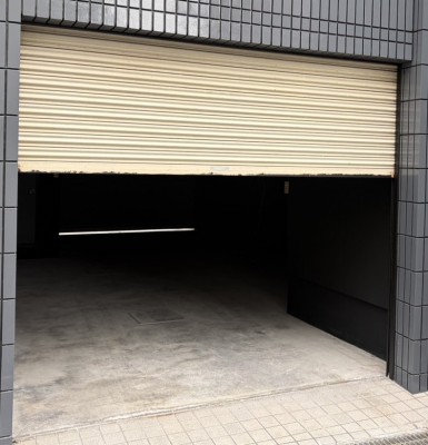 車庫　電動シャッター　交換工事