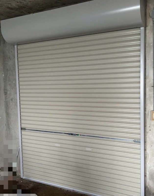 倉庫　手動シャッター交換