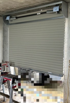 倉庫　手動シャッター交換