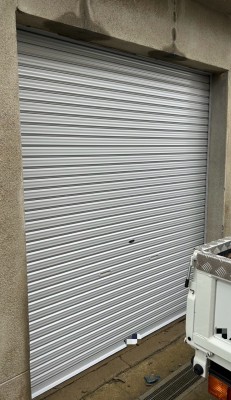 倉庫　手動シャッター交換