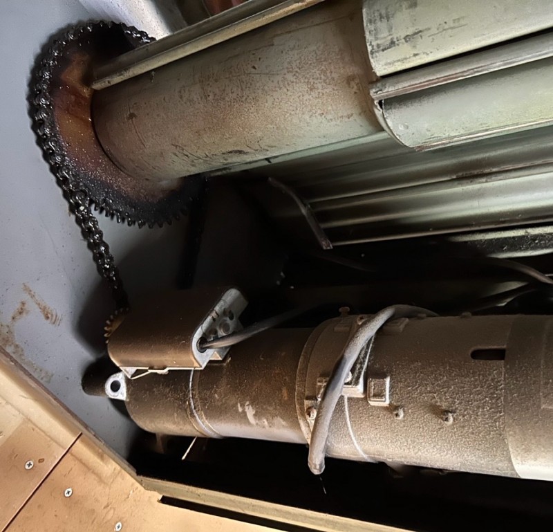 電動開閉機　ローラーチェーン交換