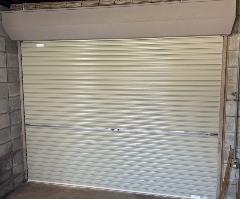 車庫　手動シャッター　シャフト・スラット交換