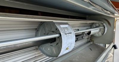 倉庫　手動シャッターの電動化工事