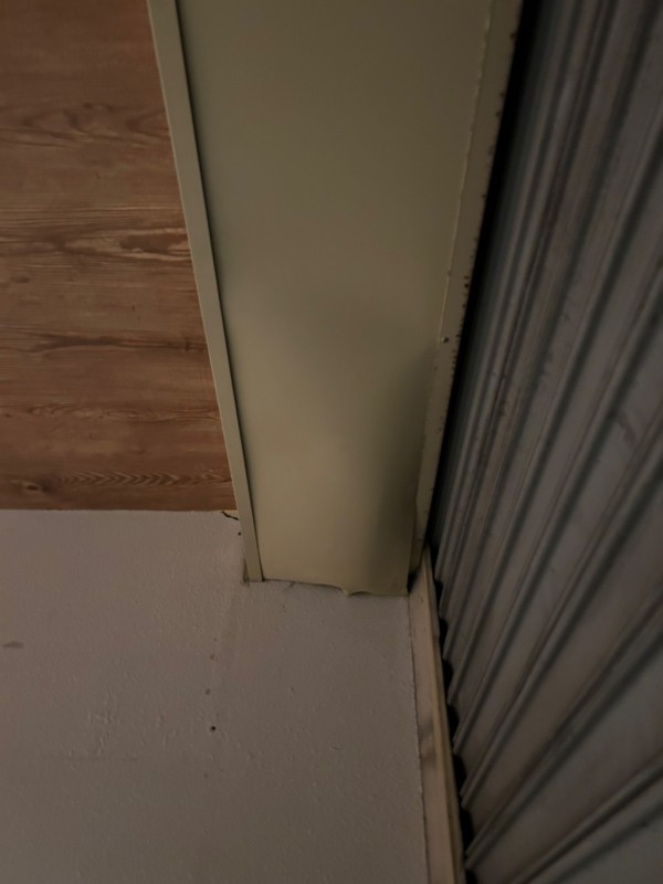 車庫　電動シャッター　交換工事