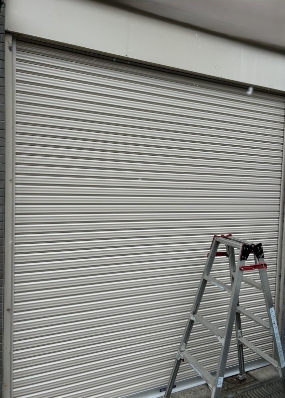 車庫　電動シャッター　交換工事