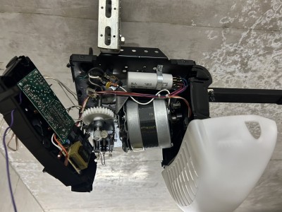 車庫　電動オーバードアシャッター　ギア・ベルト交換